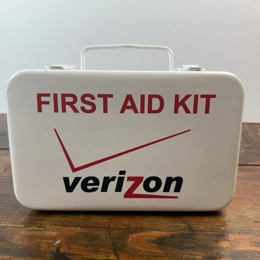 Vintage Verizon Bell Atlantic Telephone White Red Metal First Aid Kit